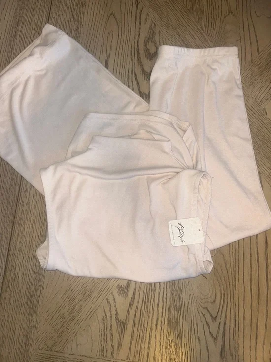 Good Feel 2 Piece sleeveless Top & Maxi Skirt - Picture 5 of 8